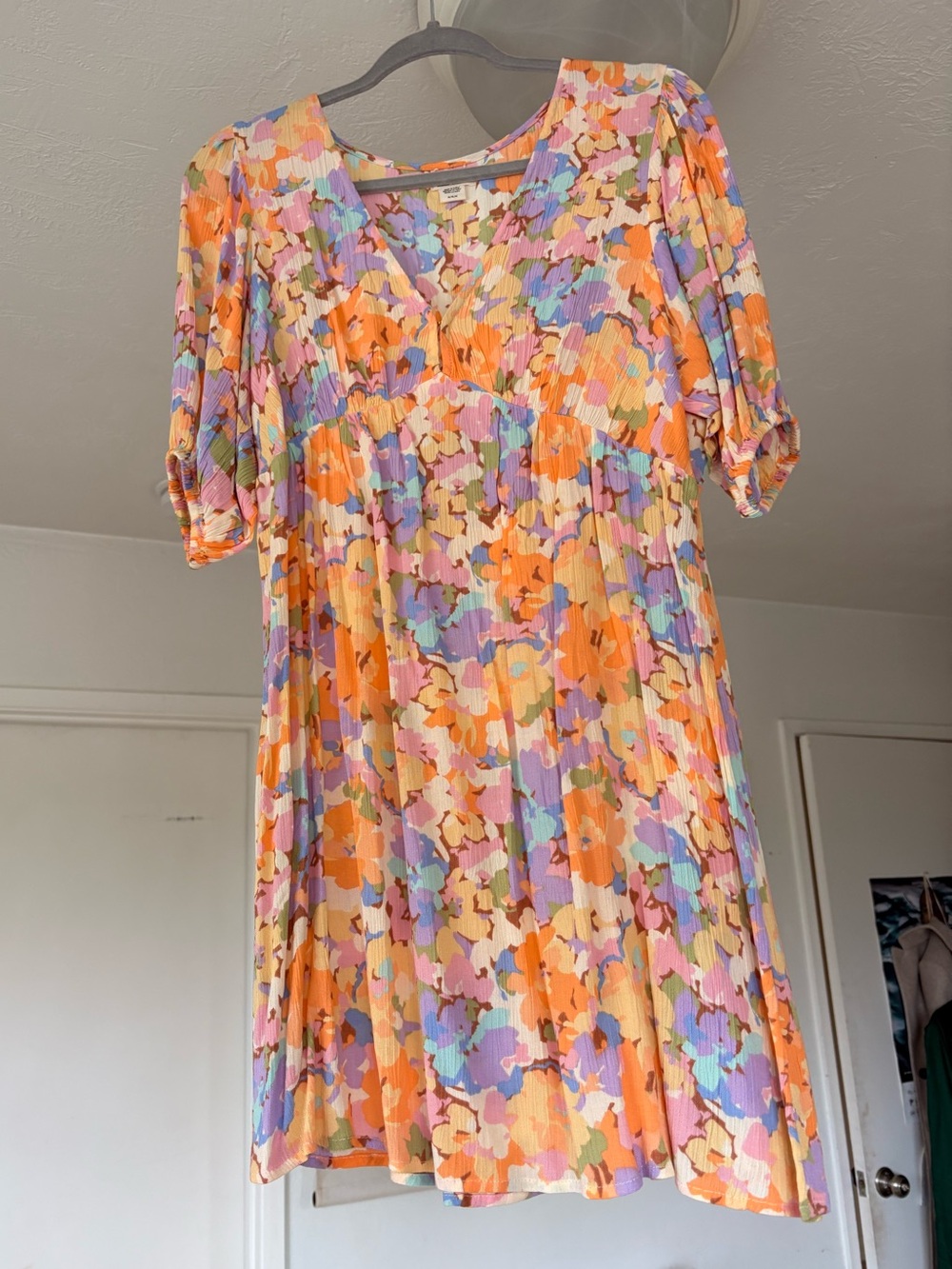 Billabong NEW flowy dress